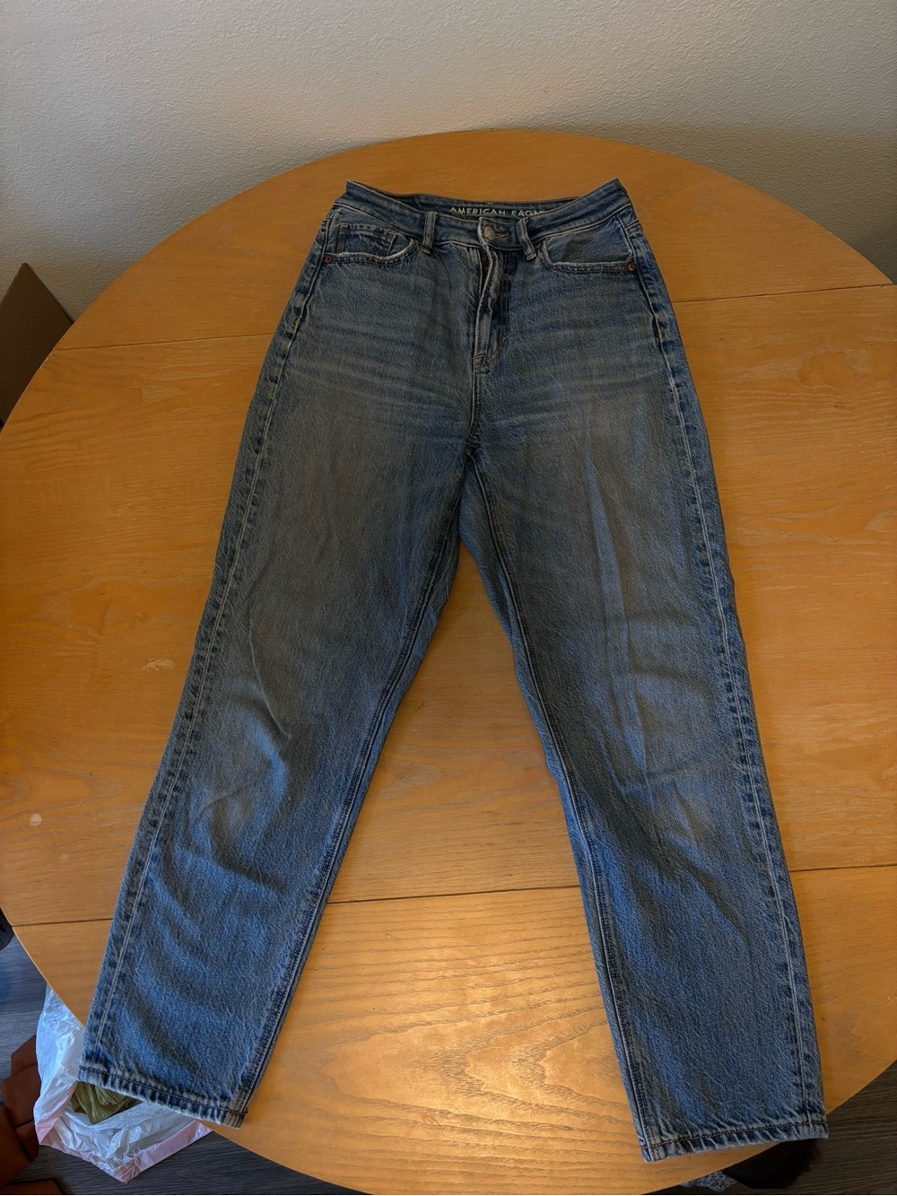 American Eagle Outfitters Boyfriend Jeans in Faded Blue Denim